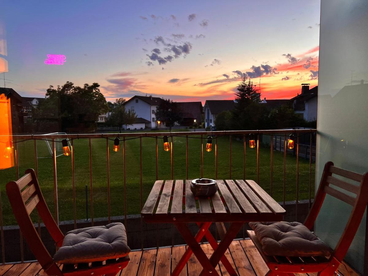 Flair Apartments Vorarlberg - Stilvolles Wohnen Nahe Bodensee & Alpen - Kueche, Balkon & Gratis Parkplatz Bregencja Zewnętrze zdjęcie