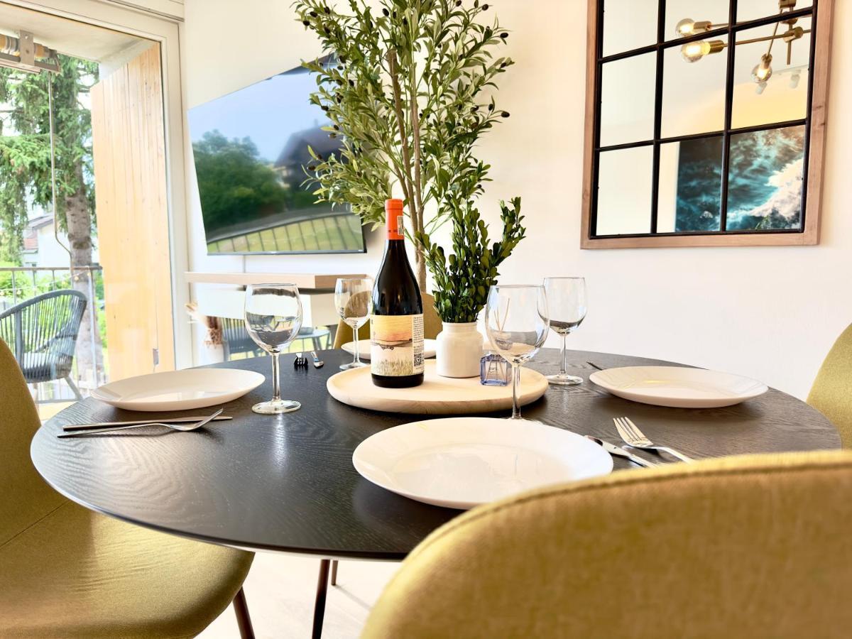 Flair Apartments Vorarlberg - Stilvolles Wohnen Nahe Bodensee & Alpen - Kueche, Balkon & Gratis Parkplatz Bregencja Zewnętrze zdjęcie